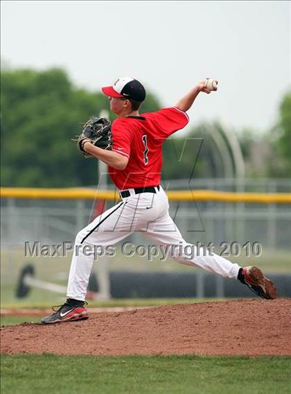 Thumbnail 2 in Crandall @ Lovejoy photogallery.