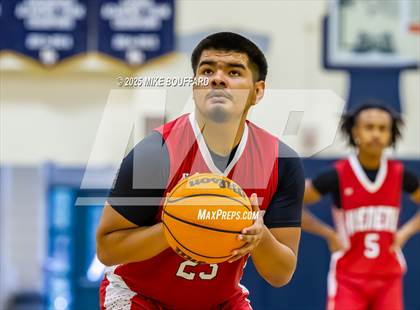 Thumbnail 2 in Sherman Oaks CES vs Hueneme (Santa Barbara Holiday Classic) photogallery.