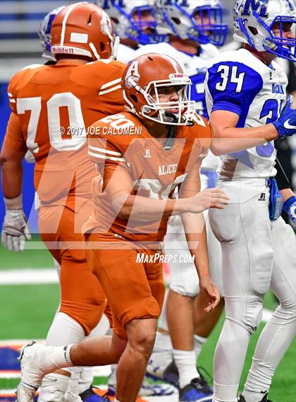 Thumbnail 3 in McCallum vs Alice (Class 5A Div II Third round) photogallery.
