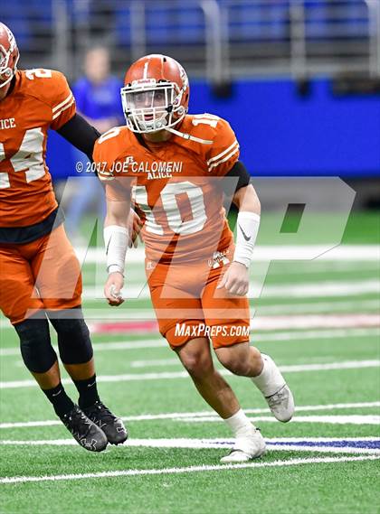 Thumbnail 3 in McCallum vs Alice (Class 5A Div II Third round) photogallery.