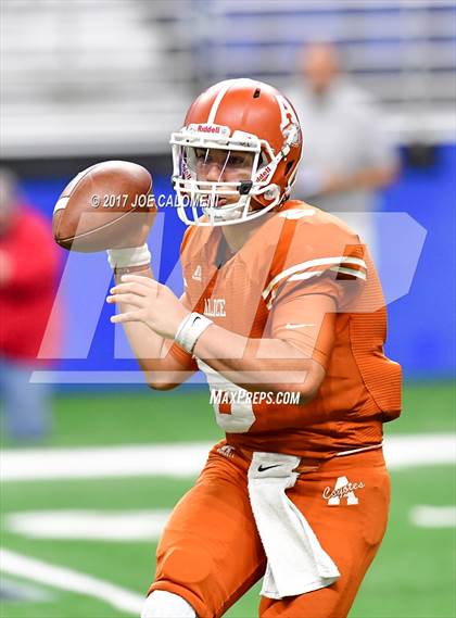 Thumbnail 3 in McCallum vs Alice (Class 5A Div II Third round) photogallery.