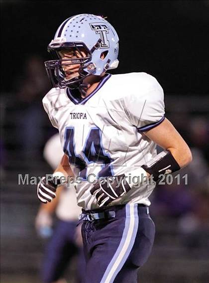 Thumbnail 2 in Triopia/Meredosia-Chambersburg @ Routt Catholic photogallery.
