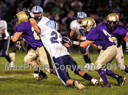 Thumbnail 2 in Triopia/Meredosia-Chambersburg @ Routt Catholic photogallery.