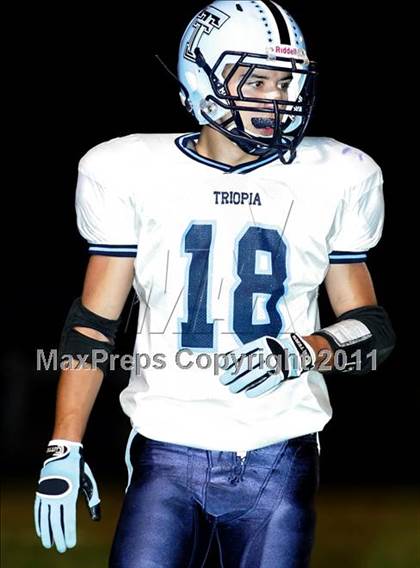 Thumbnail 1 in Triopia/Meredosia-Chambersburg @ Routt Catholic photogallery.