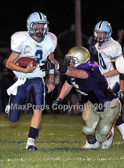 Thumbnail 2 in Triopia/Meredosia-Chambersburg @ Routt Catholic photogallery.