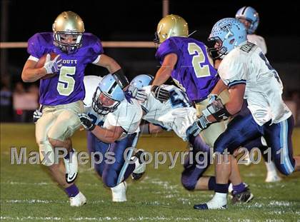 Thumbnail 1 in Triopia/Meredosia-Chambersburg @ Routt Catholic photogallery.