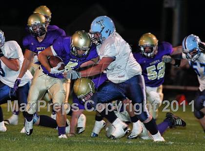 Thumbnail 2 in Triopia/Meredosia-Chambersburg @ Routt Catholic photogallery.