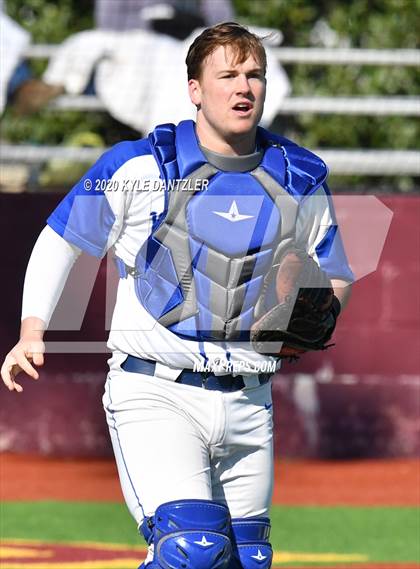 Thumbnail 2 in Wills Point vs Farmersville (Bells Invitational) photogallery.