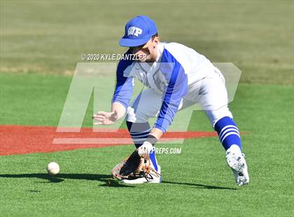 Thumbnail 1 in Wills Point vs Farmersville (Bells Invitational) photogallery.