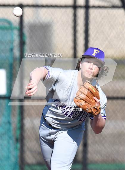 Thumbnail 3 in Wills Point vs Farmersville (Bells Invitational) photogallery.