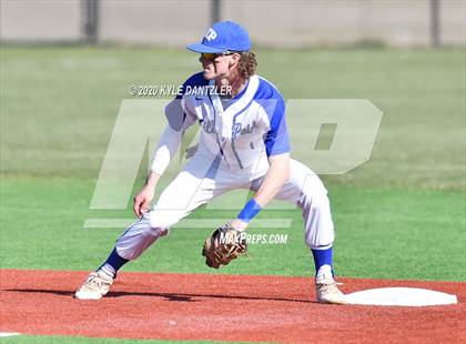 Thumbnail 2 in Wills Point vs Farmersville (Bells Invitational) photogallery.