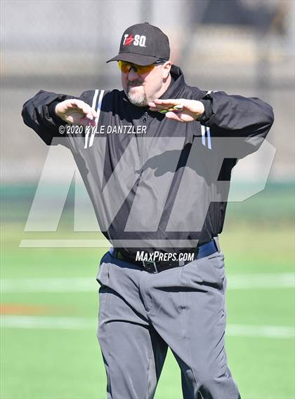 Thumbnail 2 in Wills Point vs Farmersville (Bells Invitational) photogallery.
