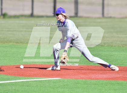 Thumbnail 2 in Wills Point vs Farmersville (Bells Invitational) photogallery.