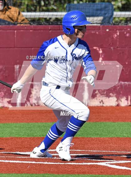 Thumbnail 3 in Wills Point vs Farmersville (Bells Invitational) photogallery.