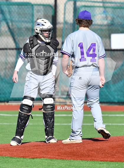 Thumbnail 1 in Wills Point vs Farmersville (Bells Invitational) photogallery.