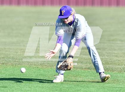 Thumbnail 2 in Wills Point vs Farmersville (Bells Invitational) photogallery.