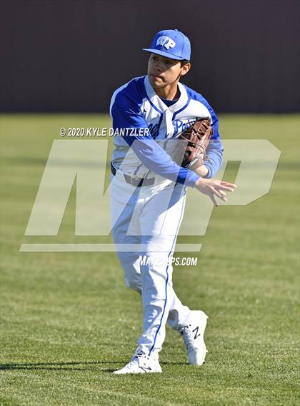 Thumbnail 3 in Wills Point vs Farmersville (Bells Invitational) photogallery.