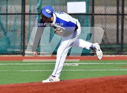Thumbnail 2 in Wills Point vs Farmersville (Bells Invitational) photogallery.