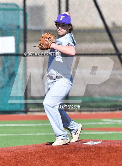 Thumbnail 2 in Wills Point vs Farmersville (Bells Invitational) photogallery.