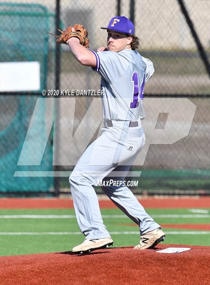 Thumbnail 1 in Wills Point vs Farmersville (Bells Invitational) photogallery.