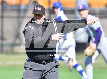 Thumbnail 3 in Wills Point vs Farmersville (Bells Invitational) photogallery.