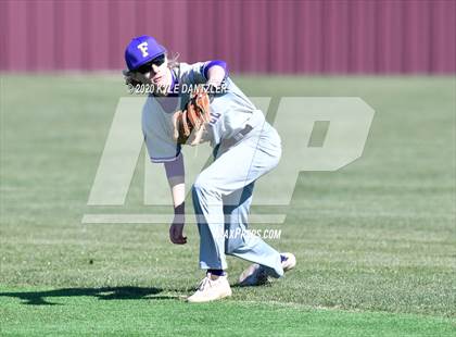 Thumbnail 1 in Wills Point vs Farmersville (Bells Invitational) photogallery.