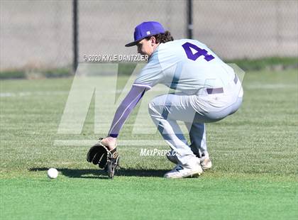 Thumbnail 2 in Wills Point vs Farmersville (Bells Invitational) photogallery.