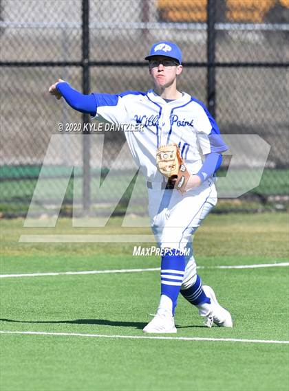 Thumbnail 1 in Wills Point vs Farmersville (Bells Invitational) photogallery.