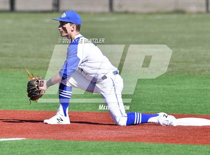 Thumbnail 3 in Wills Point vs Farmersville (Bells Invitational) photogallery.