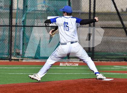 Thumbnail 2 in Wills Point vs Farmersville (Bells Invitational) photogallery.
