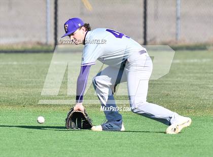 Thumbnail 1 in Wills Point vs Farmersville (Bells Invitational) photogallery.