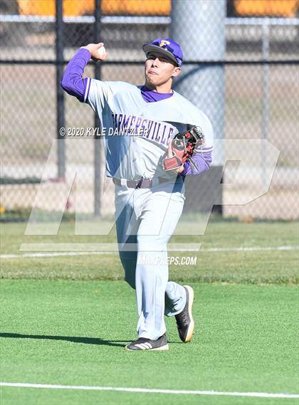 Thumbnail 2 in Wills Point vs Farmersville (Bells Invitational) photogallery.