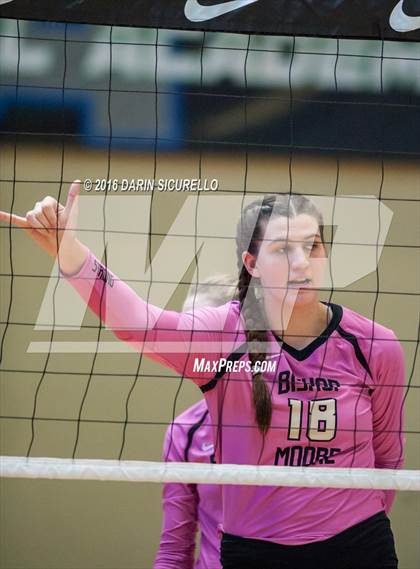 Thumbnail 3 in Mater Dei vs. Bishop Moore (Nike Tournament of Champions) photogallery.