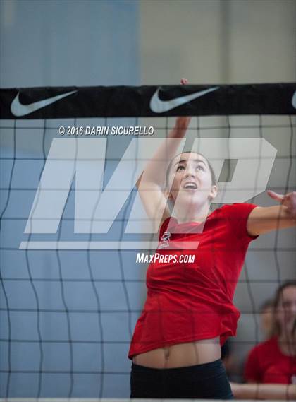 Thumbnail 2 in Mater Dei vs. Bishop Moore (Nike Tournament of Champions) photogallery.