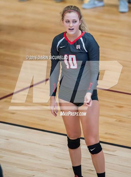 Thumbnail 1 in Mater Dei vs. Bishop Moore (Nike Tournament of Champions) photogallery.