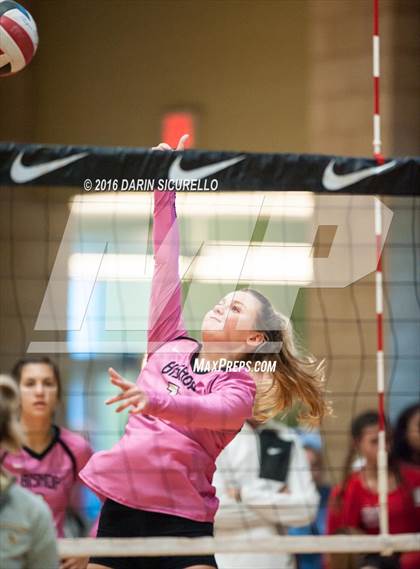 Thumbnail 2 in Mater Dei vs. Bishop Moore (Nike Tournament of Champions) photogallery.