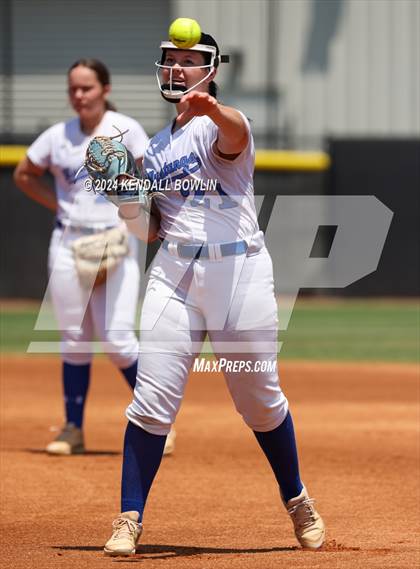 Thumbnail 3 in St. Patrick vs. Mantachie (MHSAA 3A Final) photogallery.