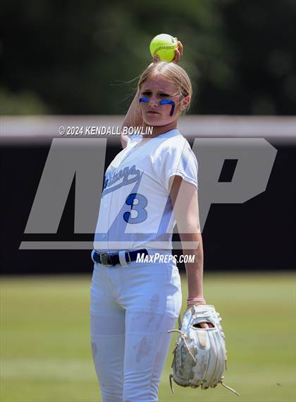 Thumbnail 2 in St. Patrick vs. Mantachie (MHSAA 3A Final) photogallery.