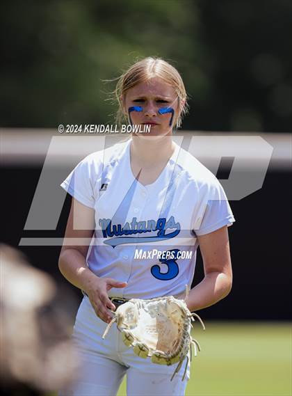 Thumbnail 1 in St. Patrick vs. Mantachie (MHSAA 3A Final) photogallery.