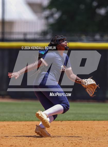 Thumbnail 3 in St. Patrick vs. Mantachie (MHSAA 3A Final) photogallery.