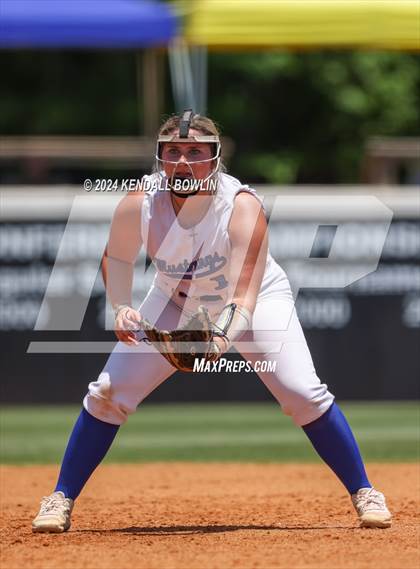 Thumbnail 3 in St. Patrick vs. Mantachie (MHSAA 3A Final) photogallery.
