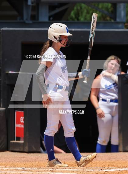 Thumbnail 1 in St. Patrick vs. Mantachie (MHSAA 3A Final) photogallery.