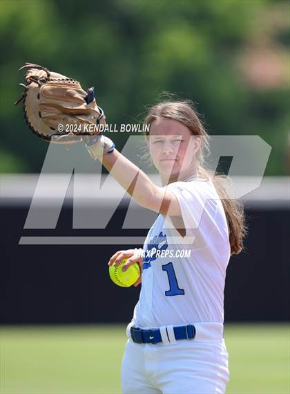 Thumbnail 3 in St. Patrick vs. Mantachie (MHSAA 3A Final) photogallery.
