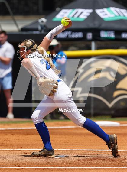 Thumbnail 2 in St. Patrick vs. Mantachie (MHSAA 3A Final) photogallery.