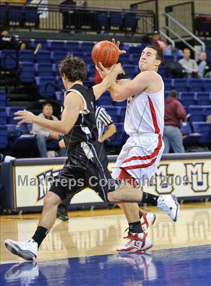Thumbnail 3 in Hamilton vs. Richards (Converse Eastbay Classic)  photogallery.