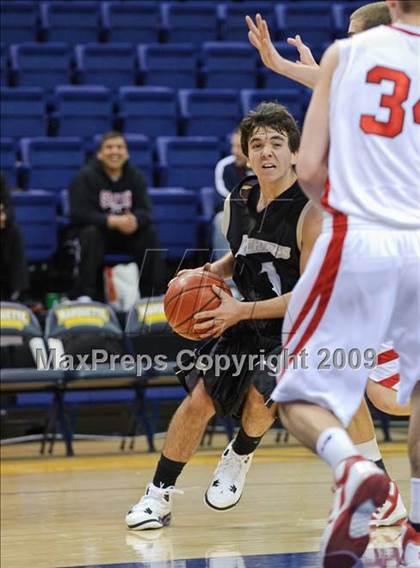 Thumbnail 1 in Hamilton vs. Richards (Converse Eastbay Classic)  photogallery.