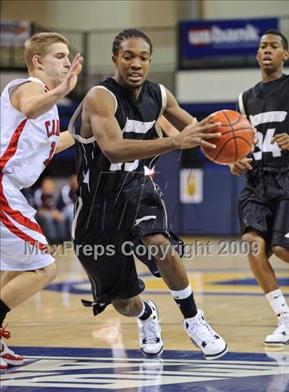Thumbnail 1 in Hamilton vs. Richards (Converse Eastbay Classic)  photogallery.
