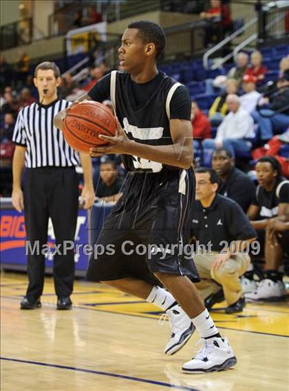 Thumbnail 2 in Hamilton vs. Richards (Converse Eastbay Classic)  photogallery.