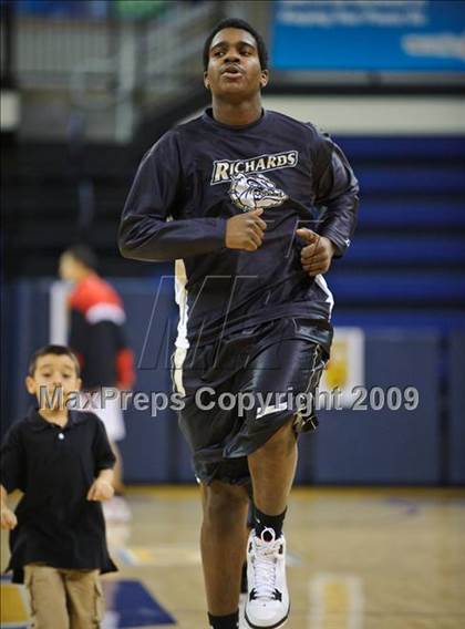Thumbnail 1 in Hamilton vs. Richards (Converse Eastbay Classic)  photogallery.