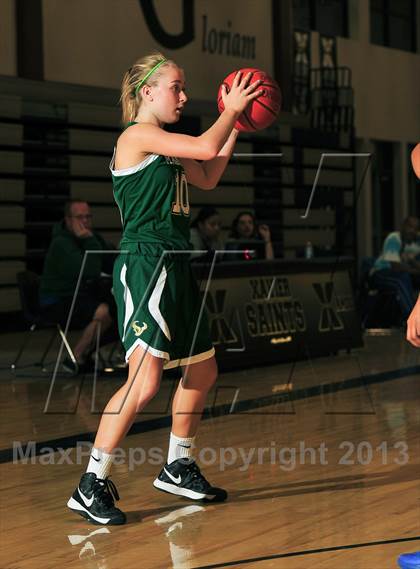Thumbnail 2 in San Dimas vs. La Costa Canyon (MaxPreps Holiday Classic) photogallery.